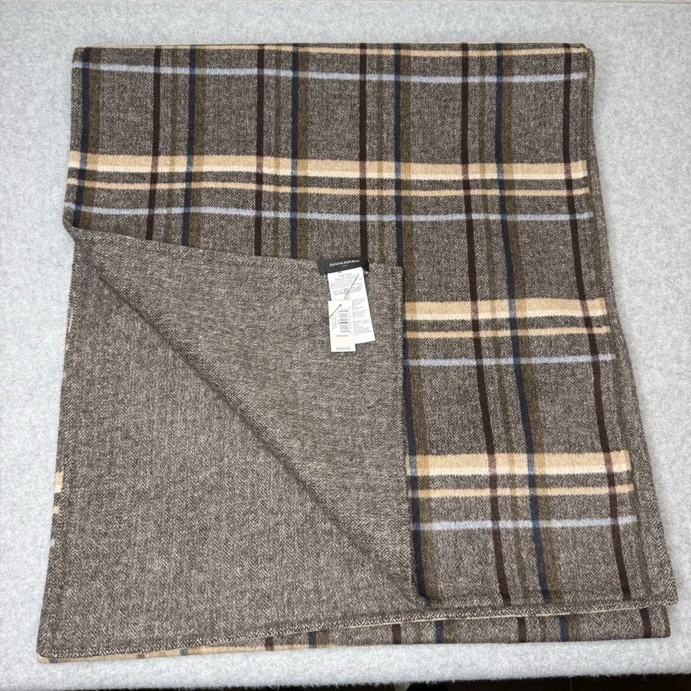 New Banana Republic Plaid Double Faced Scarf Polyester Wool Grey Glen‎ Plaid